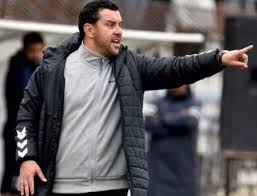 تعيين أنيس بوجلبان في خطة مدرب وطني 